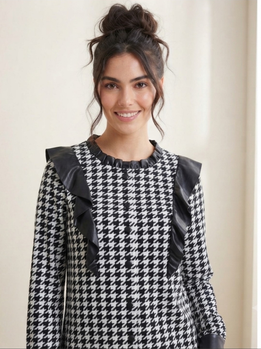 Black & White Houndstooth Long-Sleeve Ruffle-Detail Dress US-12